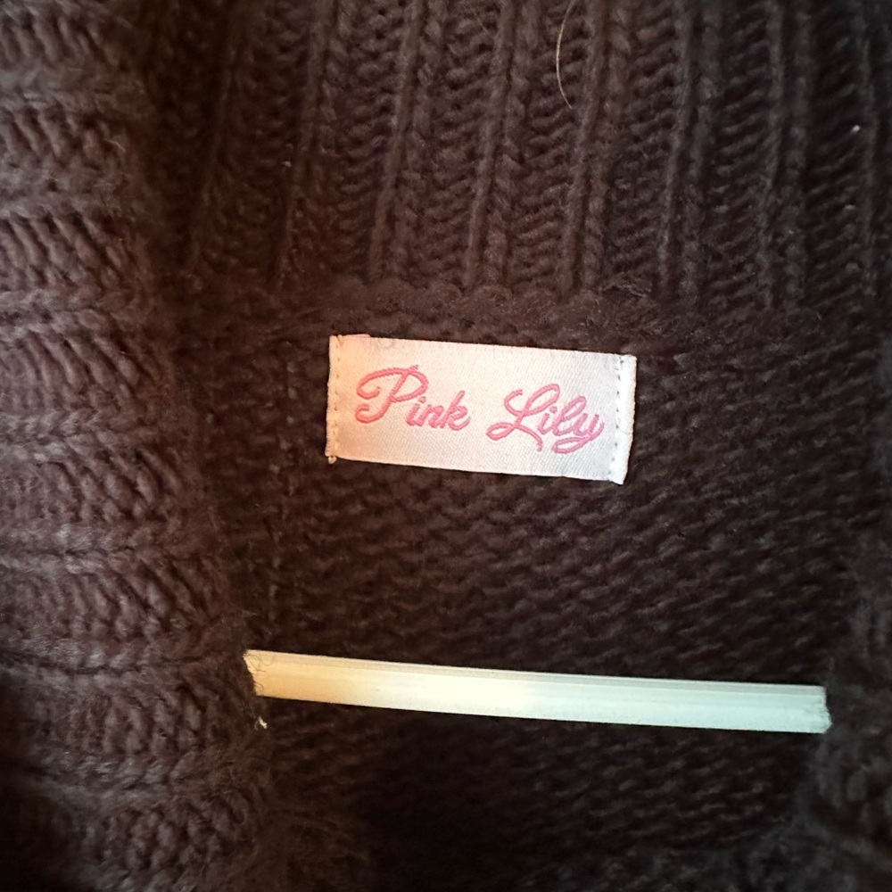 Sweater - Picture 2 of 3